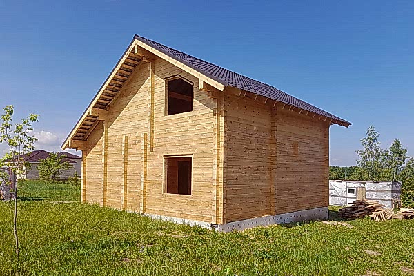 Дом из профилированного бруса. - 1.5 этажа
